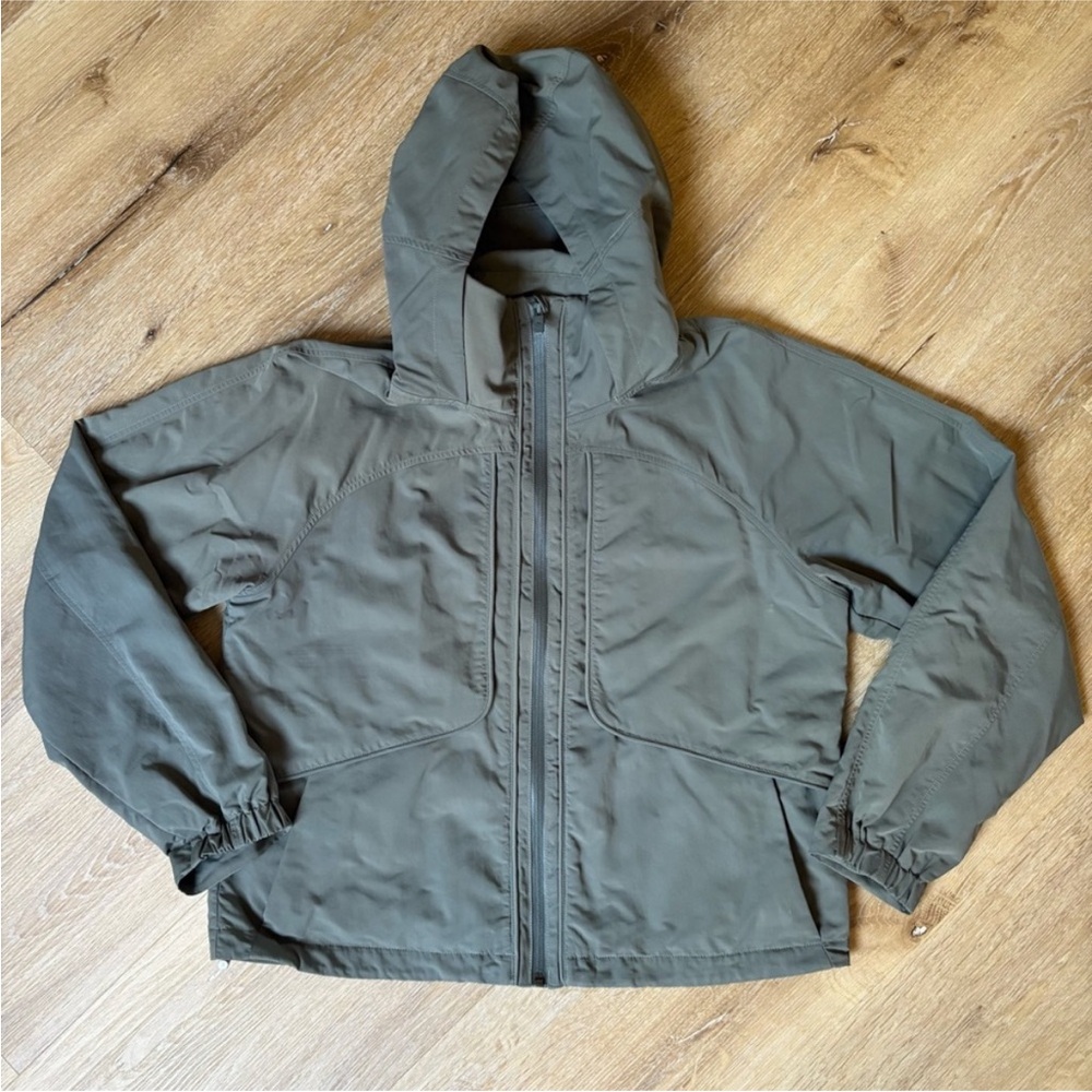 Lululemon Always Effortless Jacket - Picture 4 of 8